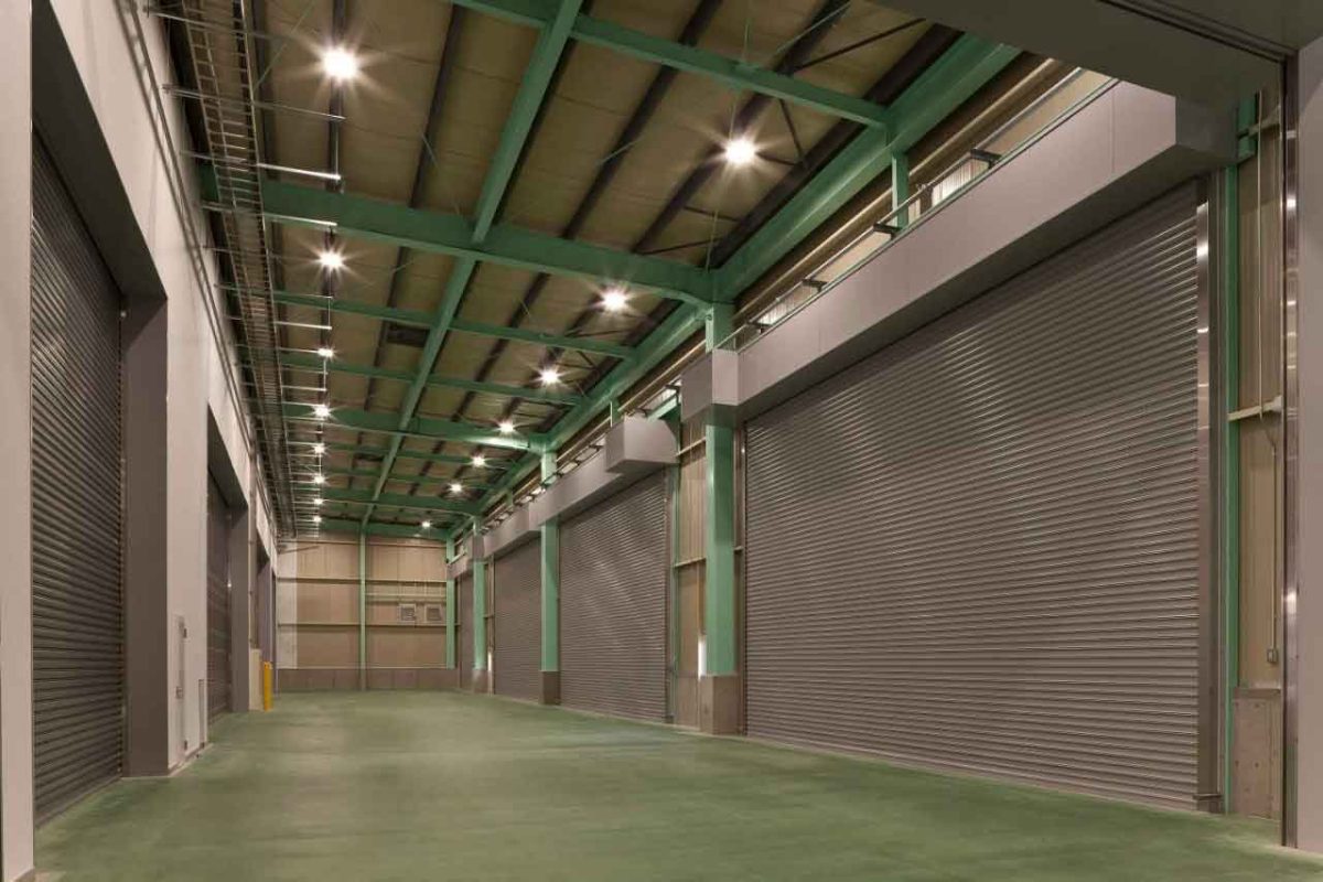 Hình ảnh cửa siêu trường 2